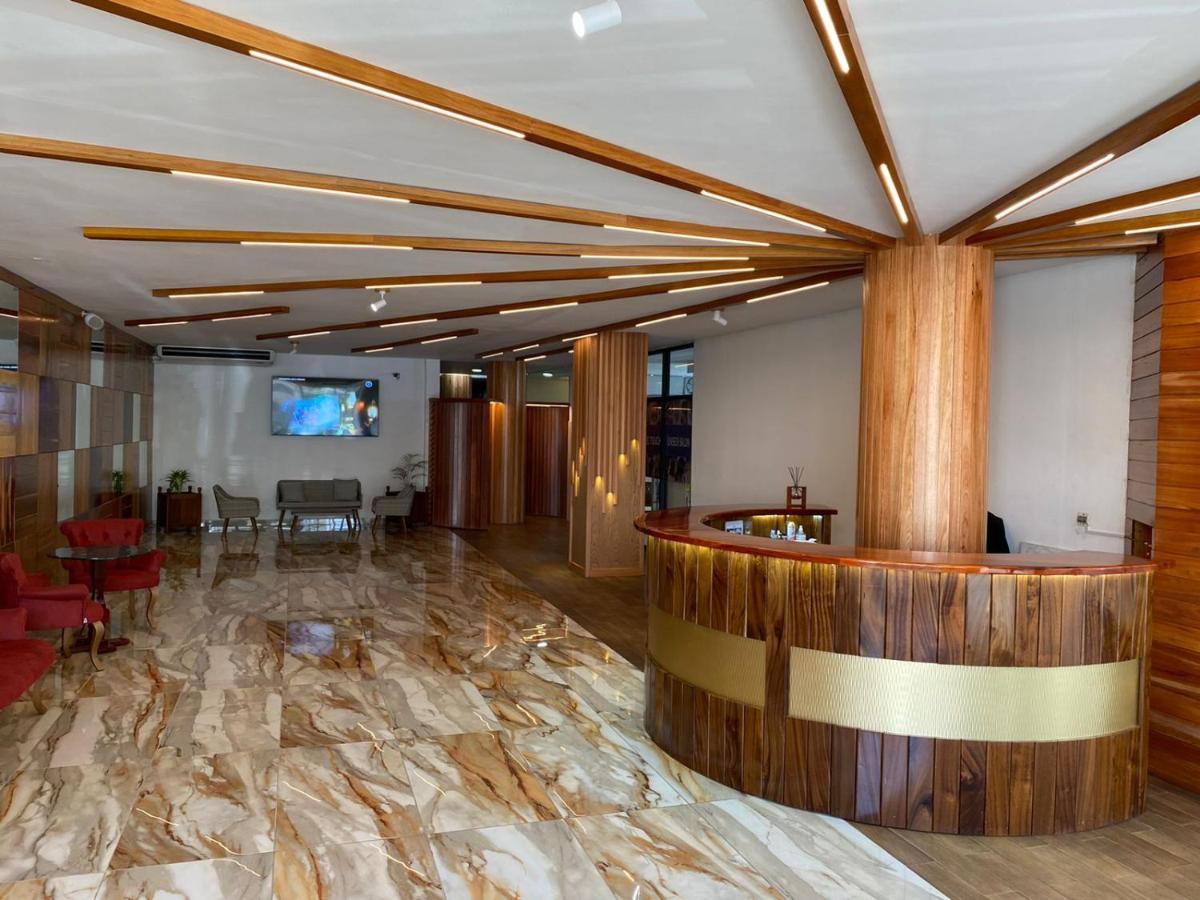 Murex Plaza Hotel & Suites Monrovia Exterior foto