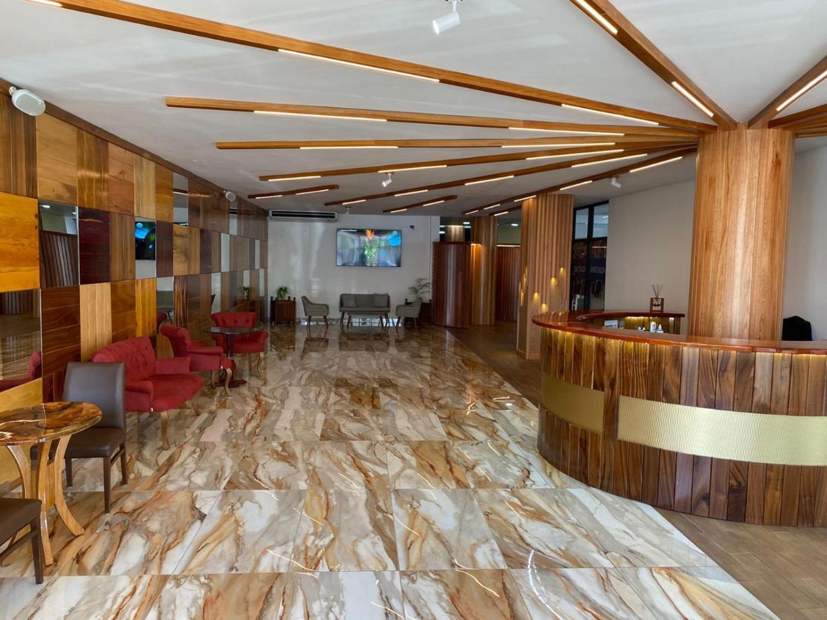 Murex Plaza Hotel & Suites Monrovia Exterior foto