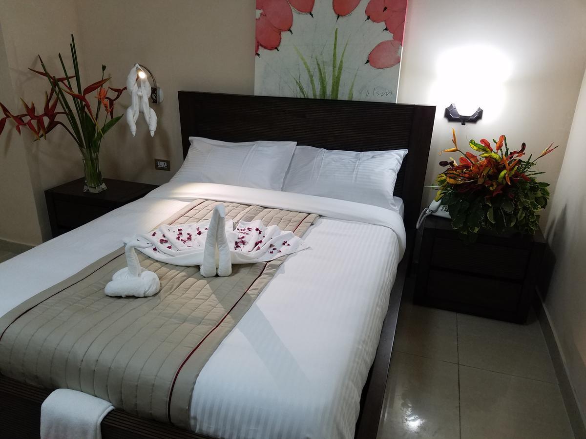 Murex Plaza Hotel & Suites Monrovia Exterior foto